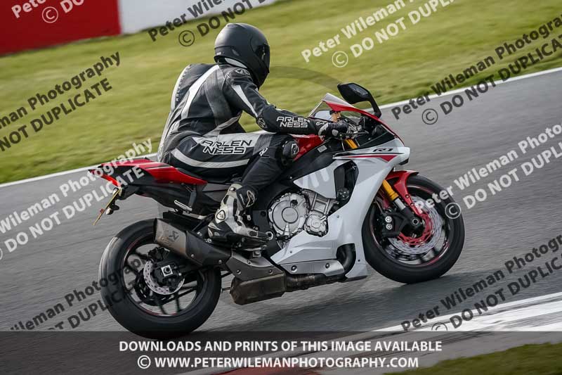 donington no limits trackday;donington park photographs;donington trackday photographs;no limits trackdays;peter wileman photography;trackday digital images;trackday photos